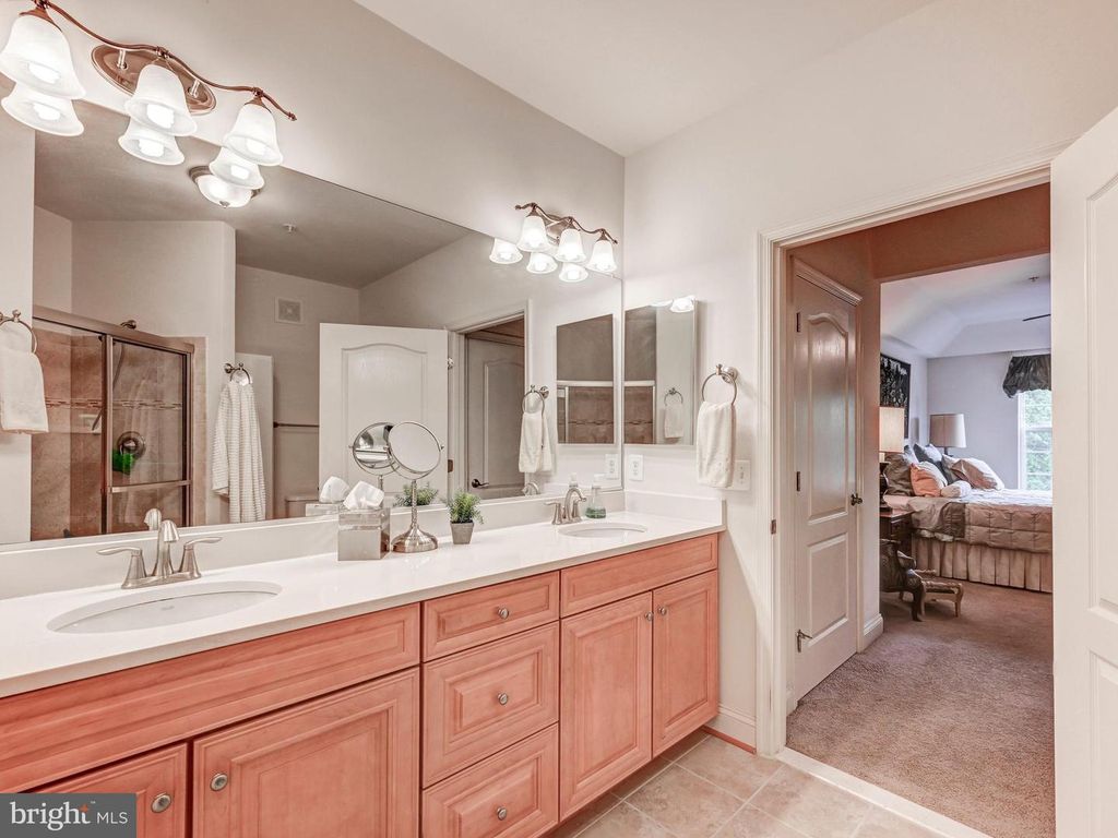 Image 20 of property listing at 7300 TRAVERTINE DR #303, Baltimore, MD 21209
