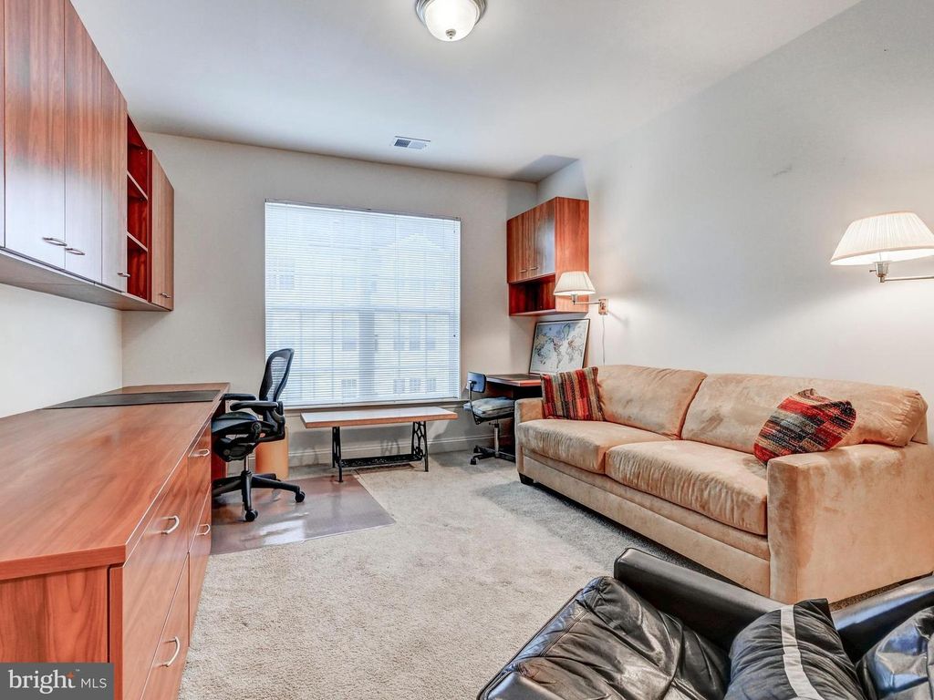 Image 21 of property listing at 7300 TRAVERTINE DR #303, Baltimore, MD 21209