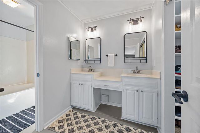 2802 Breckenridge Court, High Point, NC 27265