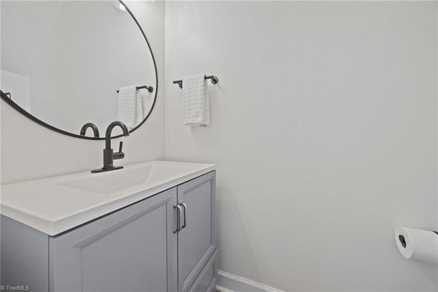 2802 Breckenridge Court, High Point, NC 27265