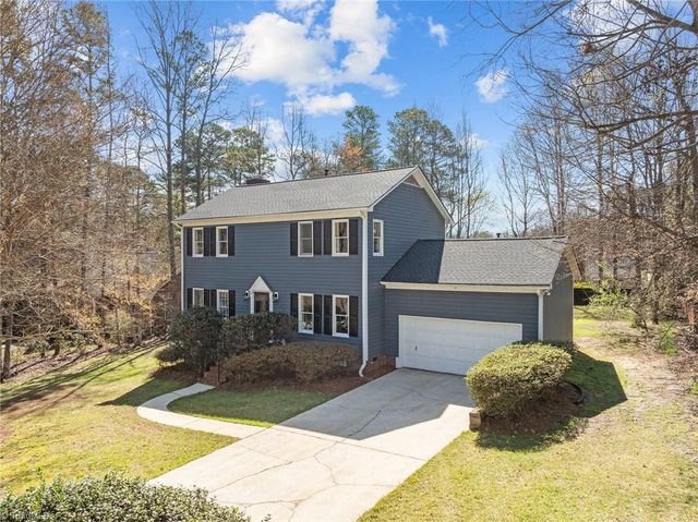 2802 Breckenridge Court, High Point, NC 27265