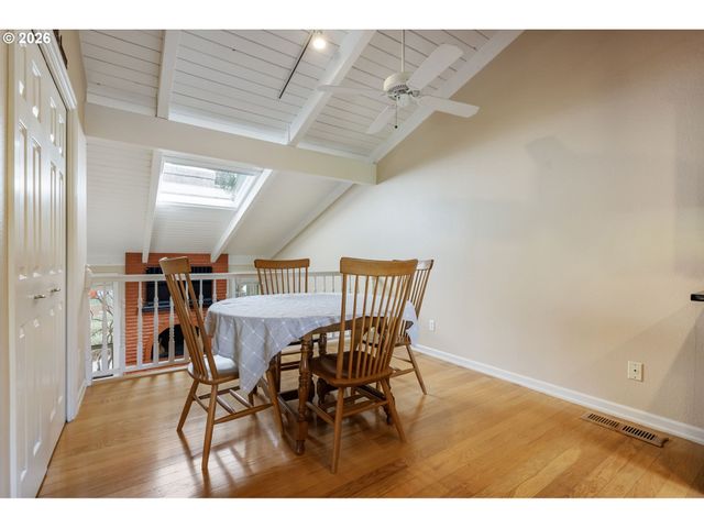 116 TOUCHSTONE Ter, Lake Oswego, OR 97035