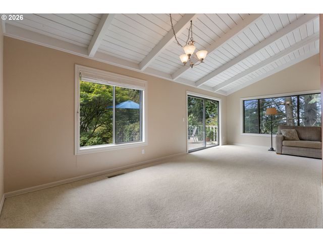 116 TOUCHSTONE Ter, Lake Oswego, OR 97035