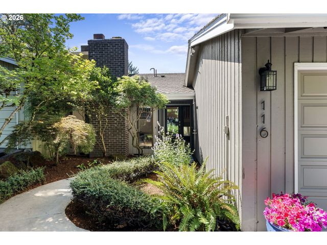 116 TOUCHSTONE Ter, Lake Oswego, OR 97035