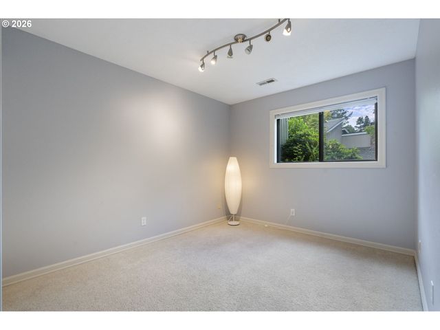 116 TOUCHSTONE Ter, Lake Oswego, OR 97035