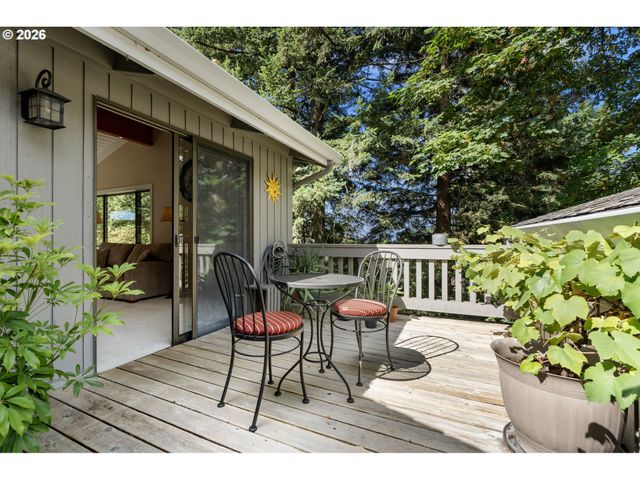 116 TOUCHSTONE Ter, Lake Oswego, OR 97035