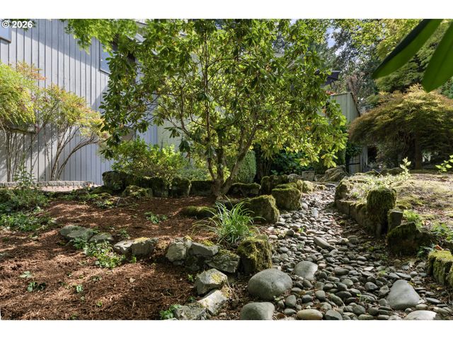 116 TOUCHSTONE Ter, Lake Oswego, OR 97035