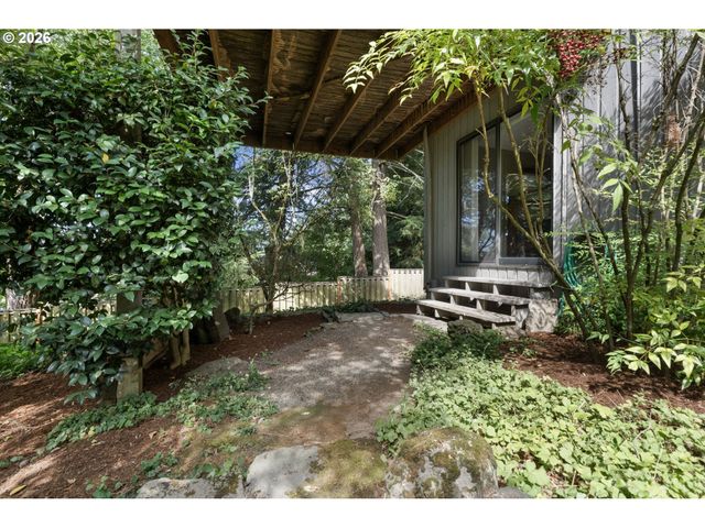116 TOUCHSTONE Ter, Lake Oswego, OR 97035