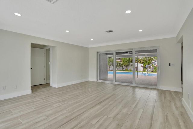 421 SE 5 Terrace, Pompano Beach, FL 33060