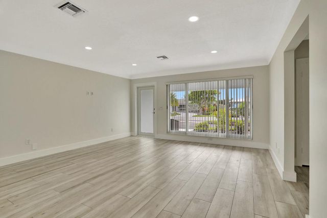 421 SE 5 Terrace, Pompano Beach, FL 33060