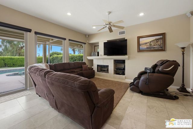 149 E Kavenish Drive, Rancho Mirage, CA 92270