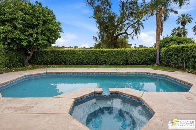 149 E Kavenish Drive, Rancho Mirage, CA 92270