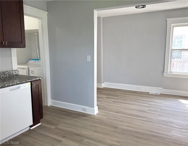 3143 W 104th Street, Cleveland, OH 44111