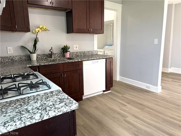 3143 W 104th Street, Cleveland, OH 44111