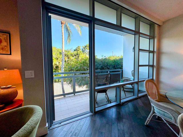 365 SE 6th Avenue 203, Delray Beach, FL 33483