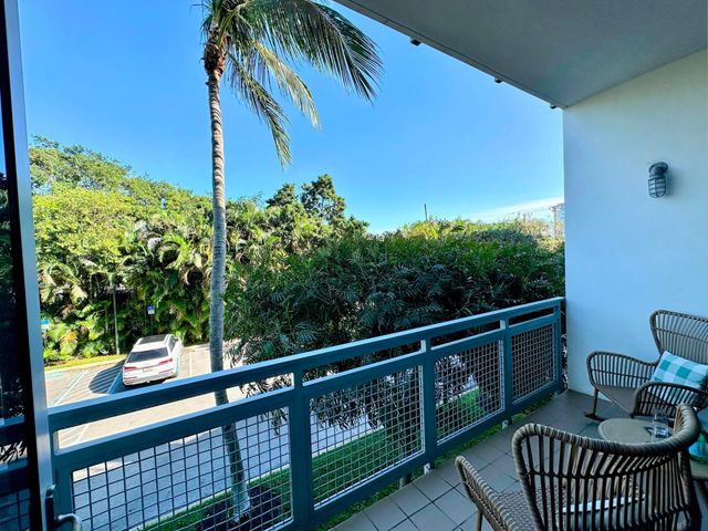 365 SE 6th Avenue 203, Delray Beach, FL 33483