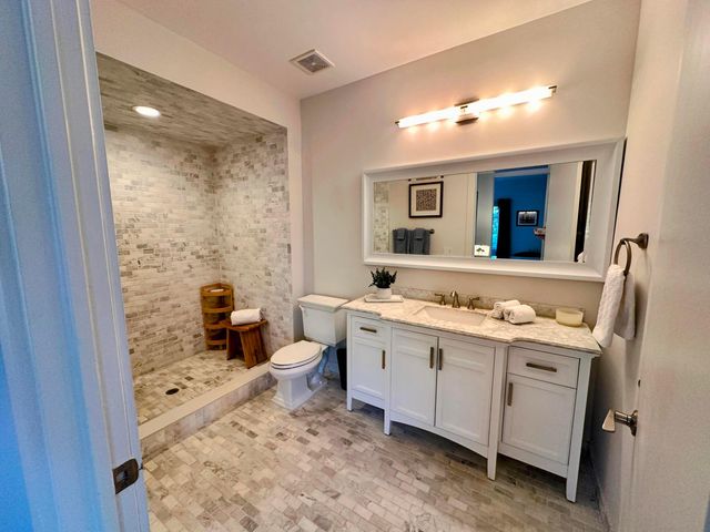 365 SE 6th Avenue 203, Delray Beach, FL 33483