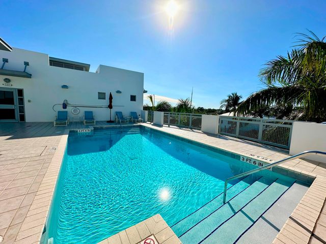 365 SE 6th Avenue 203, Delray Beach, FL 33483