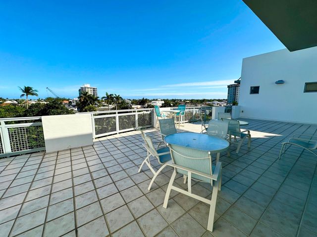 365 SE 6th Avenue 203, Delray Beach, FL 33483