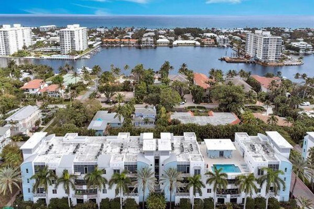 365 SE 6th Avenue 203, Delray Beach, FL 33483