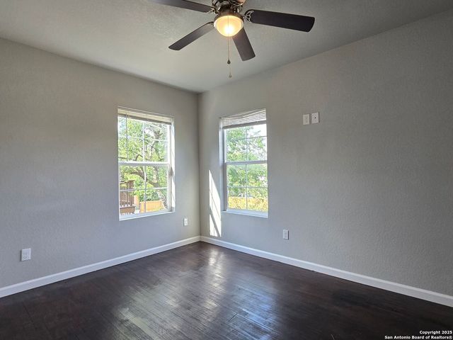 2815 S PINE ST, San Antonio, TX 78210