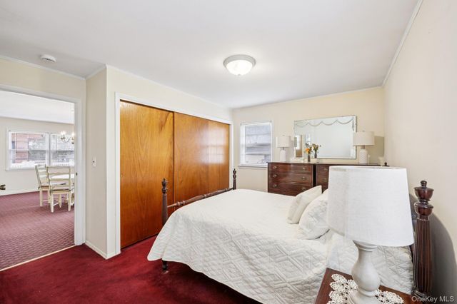 132 Albertson Parkway, Albertson, NY 11507