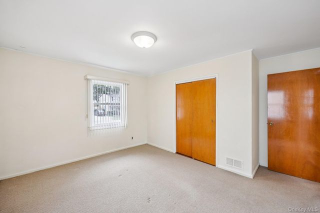 132 Albertson Parkway, Albertson, NY 11507