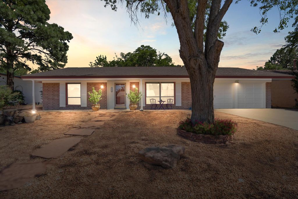 4612 SHERWOOD Street NE, Albuquerque, NM 87109