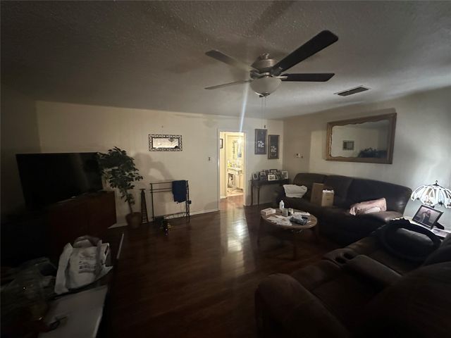 912 Kelley Drive, Everman, TX 76140