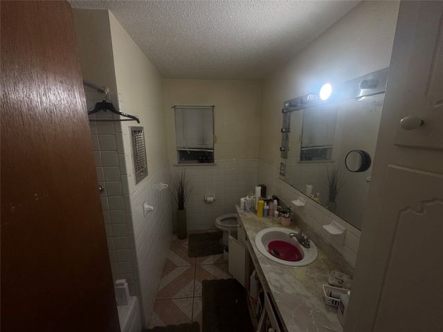 912 Kelley Drive, Everman, TX 76140