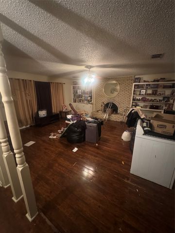 912 Kelley Drive, Everman, TX 76140