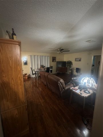 912 Kelley Drive, Everman, TX 76140