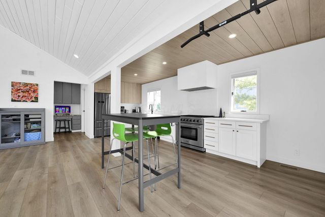 421 Heather Lane, Powell, OH 43065