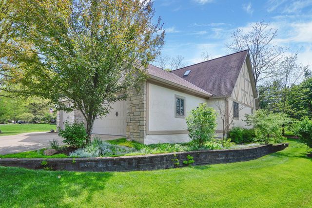 421 Heather Lane, Powell, OH 43065