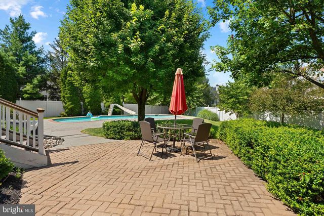 1224 BRIDLE ESTATES DR, Yardley, PA 19067