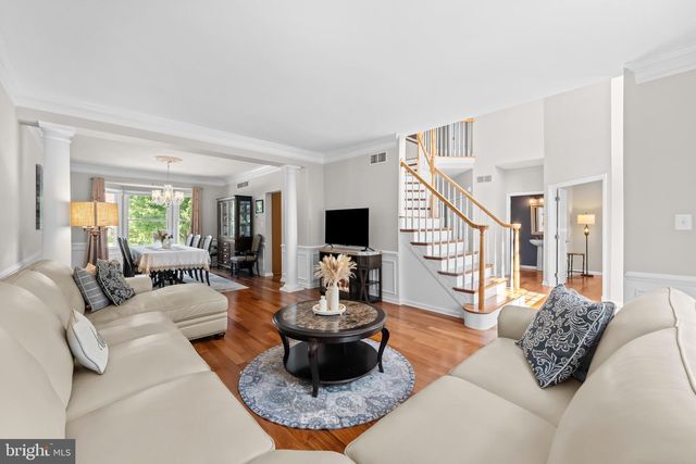 1224 BRIDLE ESTATES DR, Yardley, PA 19067