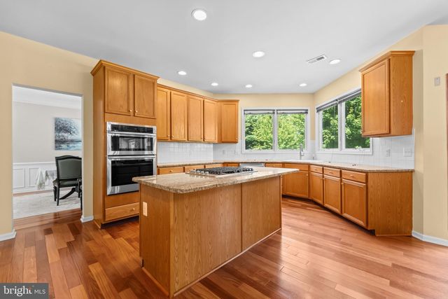 1224 BRIDLE ESTATES DR, Yardley, PA 19067