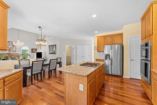1224 BRIDLE ESTATES DR, Yardley, PA 19067