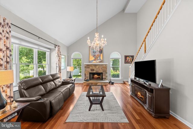 1224 BRIDLE ESTATES DR, Yardley, PA 19067