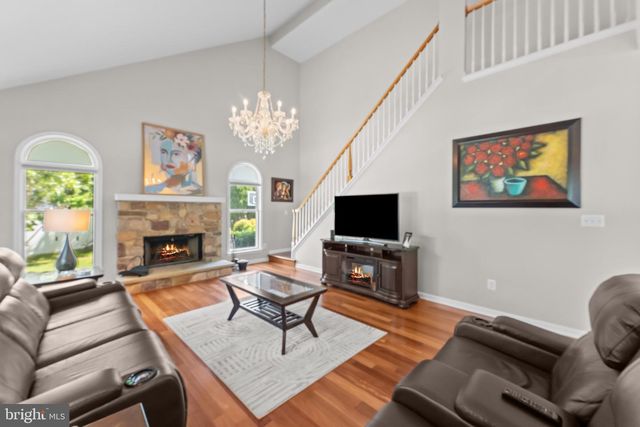 1224 BRIDLE ESTATES DR, Yardley, PA 19067