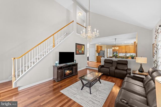 1224 BRIDLE ESTATES DR, Yardley, PA 19067