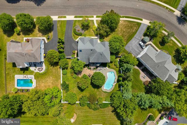 1224 BRIDLE ESTATES DR, Yardley, PA 19067