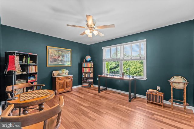 1224 BRIDLE ESTATES DR, Yardley, PA 19067