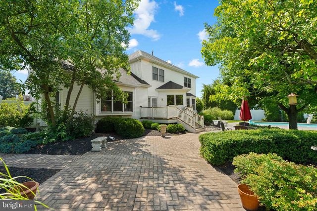1224 BRIDLE ESTATES DR, Yardley, PA 19067