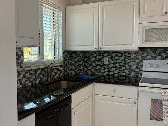 646 Snug Harbor Drive H308, Boynton Beach, FL 33435
