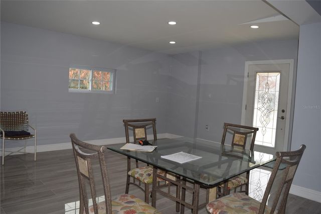 8304 DOT LANE, Orlando, FL 32809