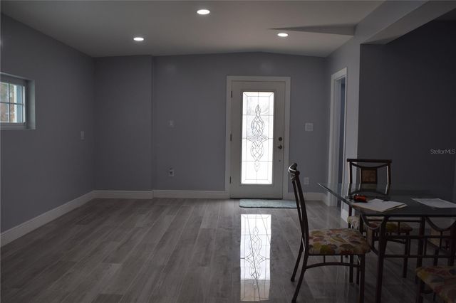 8304 DOT LANE, Orlando, FL 32809