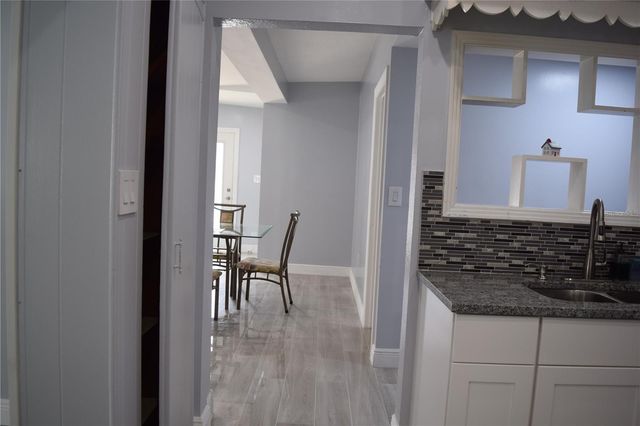 8304 DOT LANE, Orlando, FL 32809