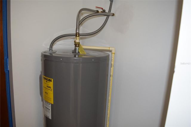 8304 DOT LANE, Orlando, FL 32809