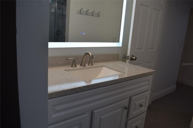 8304 DOT LANE, Orlando, FL 32809